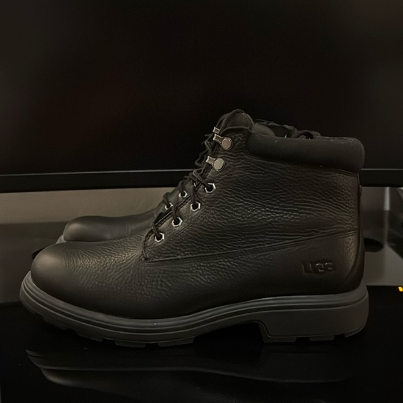 UGG Other - UGG Men’s Stanton Fashion Boot